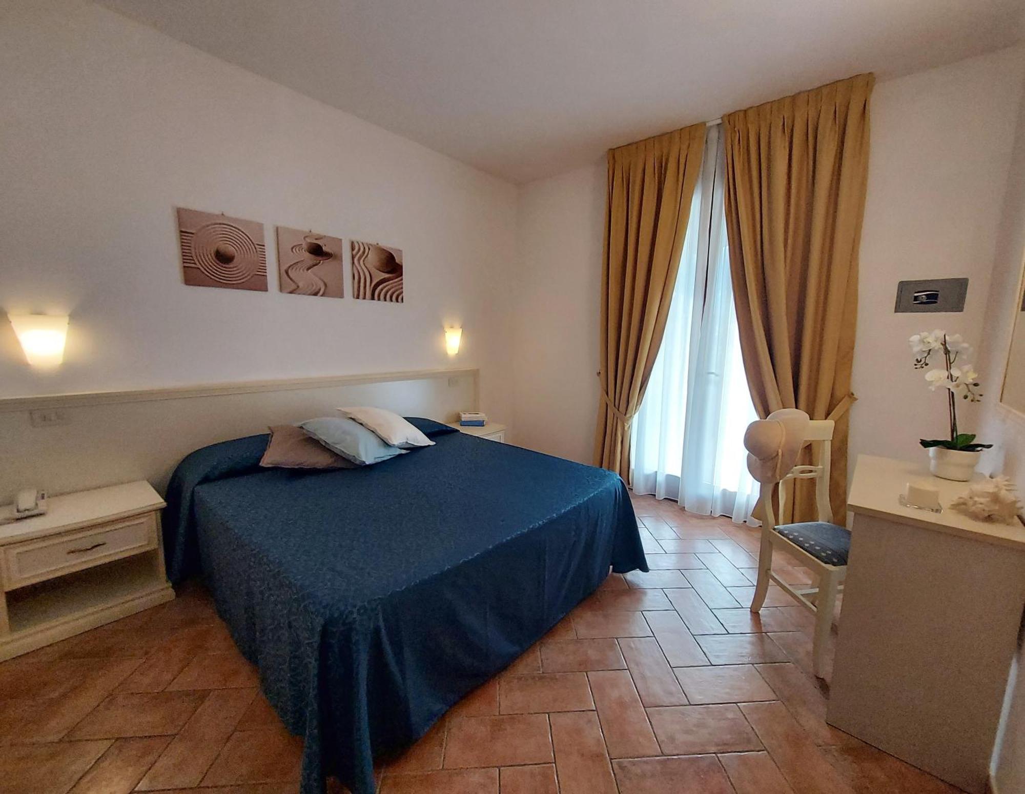 Lido Azzurro Residence Rta Capoliveri  Oda fotoğraf